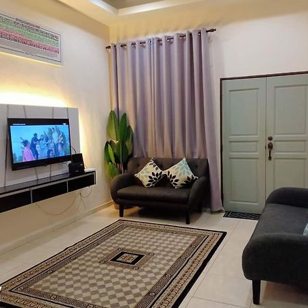 Melissa Homestay Merlimau Exterior foto